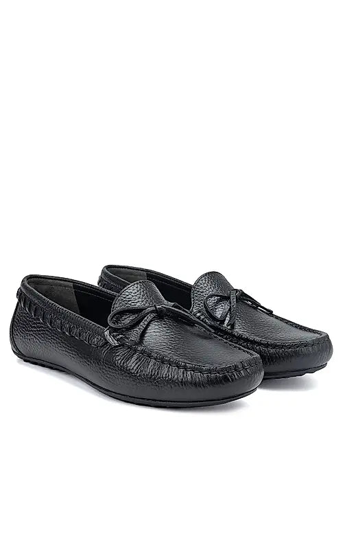 Black Moccasins With Bow Detail